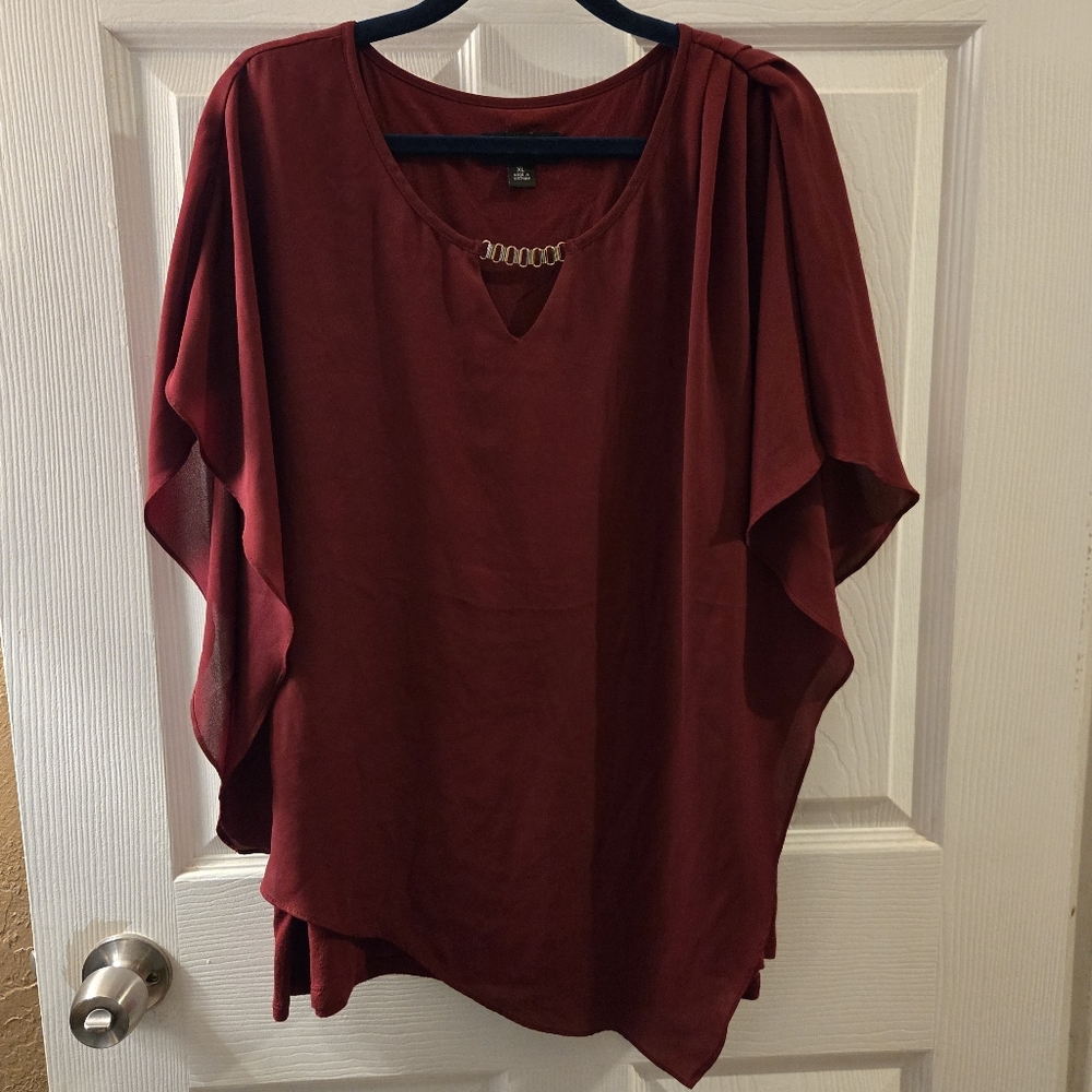 Elegant Burgundy Women's Top - Picture 2 of 12